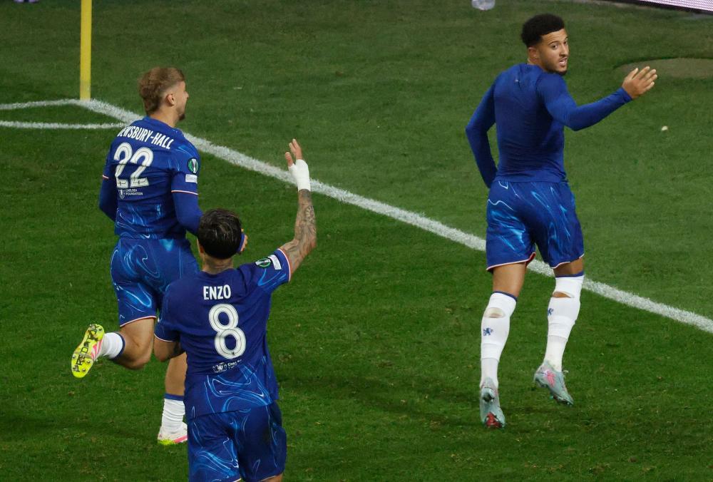 雷迪克：我们稳住了对手反扑的势头，面对不利判罚处理得当