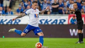 芬奇谈爱德华兹低迷：他一过半场就被包夹，必须研究如何应对