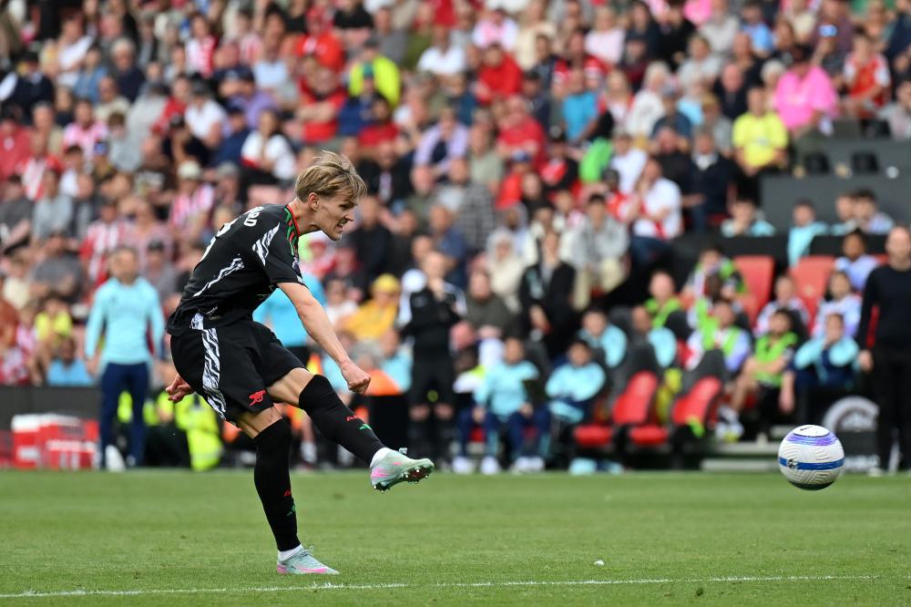 篮球篮网球员接受采访谈季后赛目标